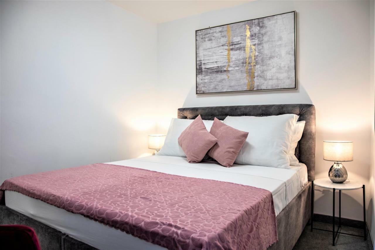 Apartment Dominik Apartman Split